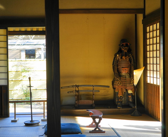 甲冑の和室